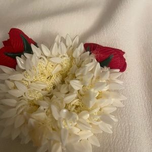 Gajra Hair Tie with Roses (artificial)